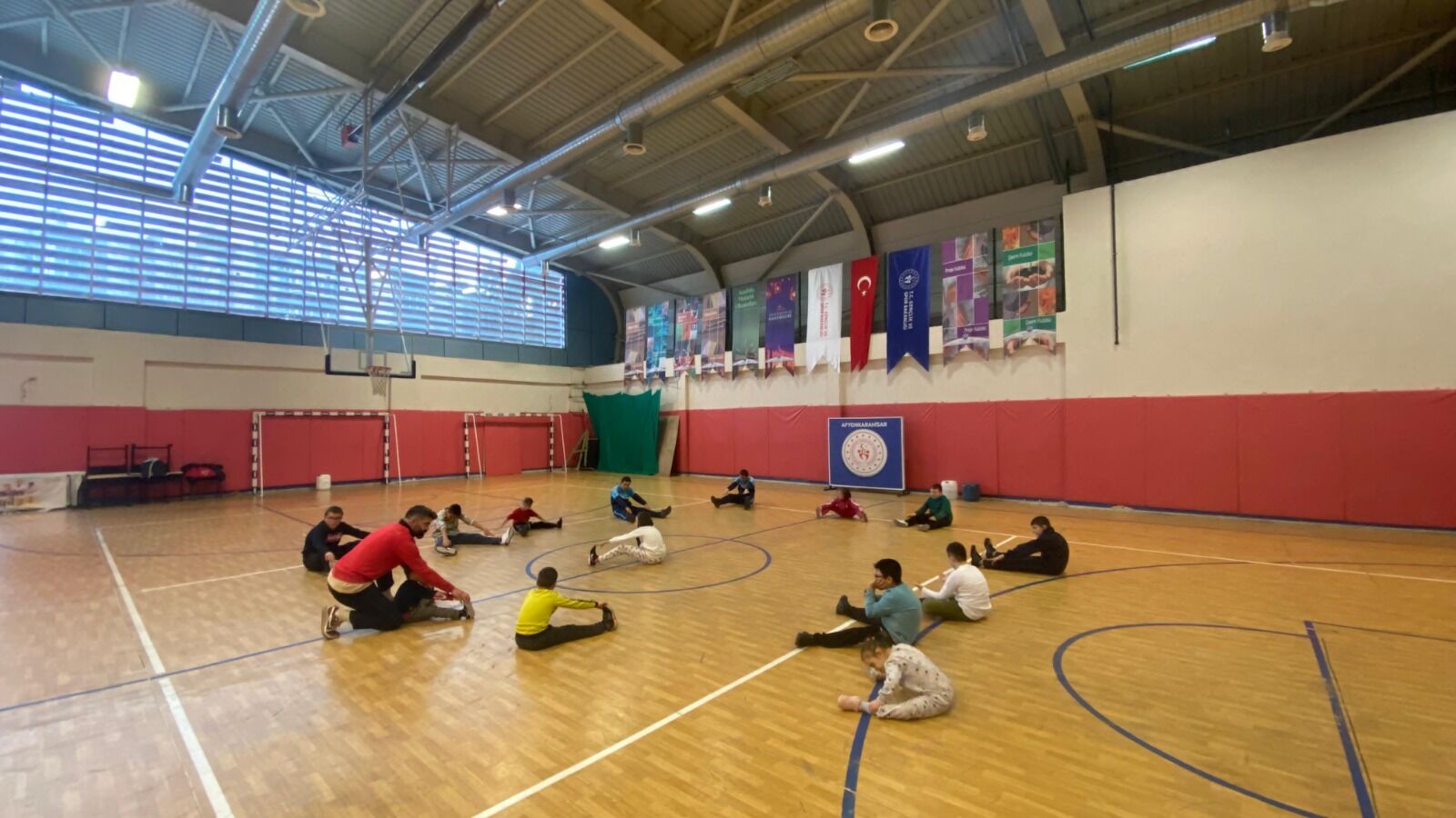 'Mutlu Çarşamba Projesi' ile Afyon'da özel sporcular spor yaptılar
