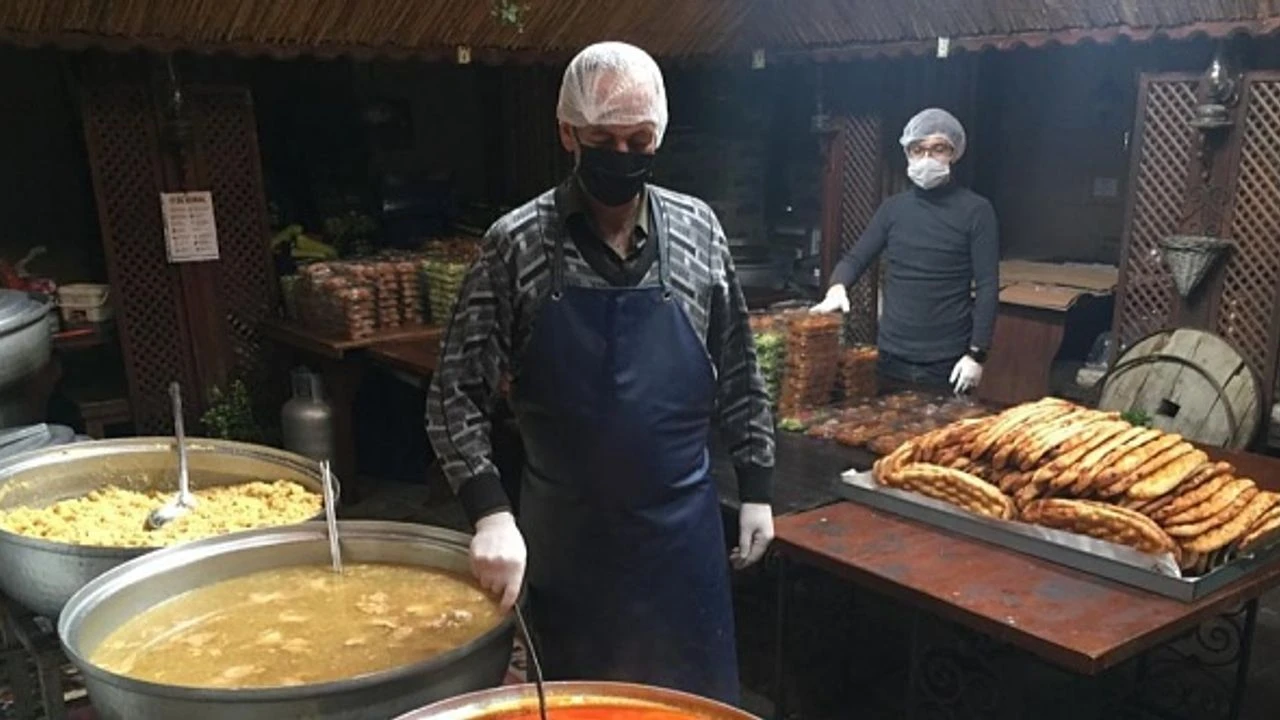 Afyonda Askida Iftar Uygulamasi 8 Yildir Suren Uygulamaya Destek Ol 125D2Jpg