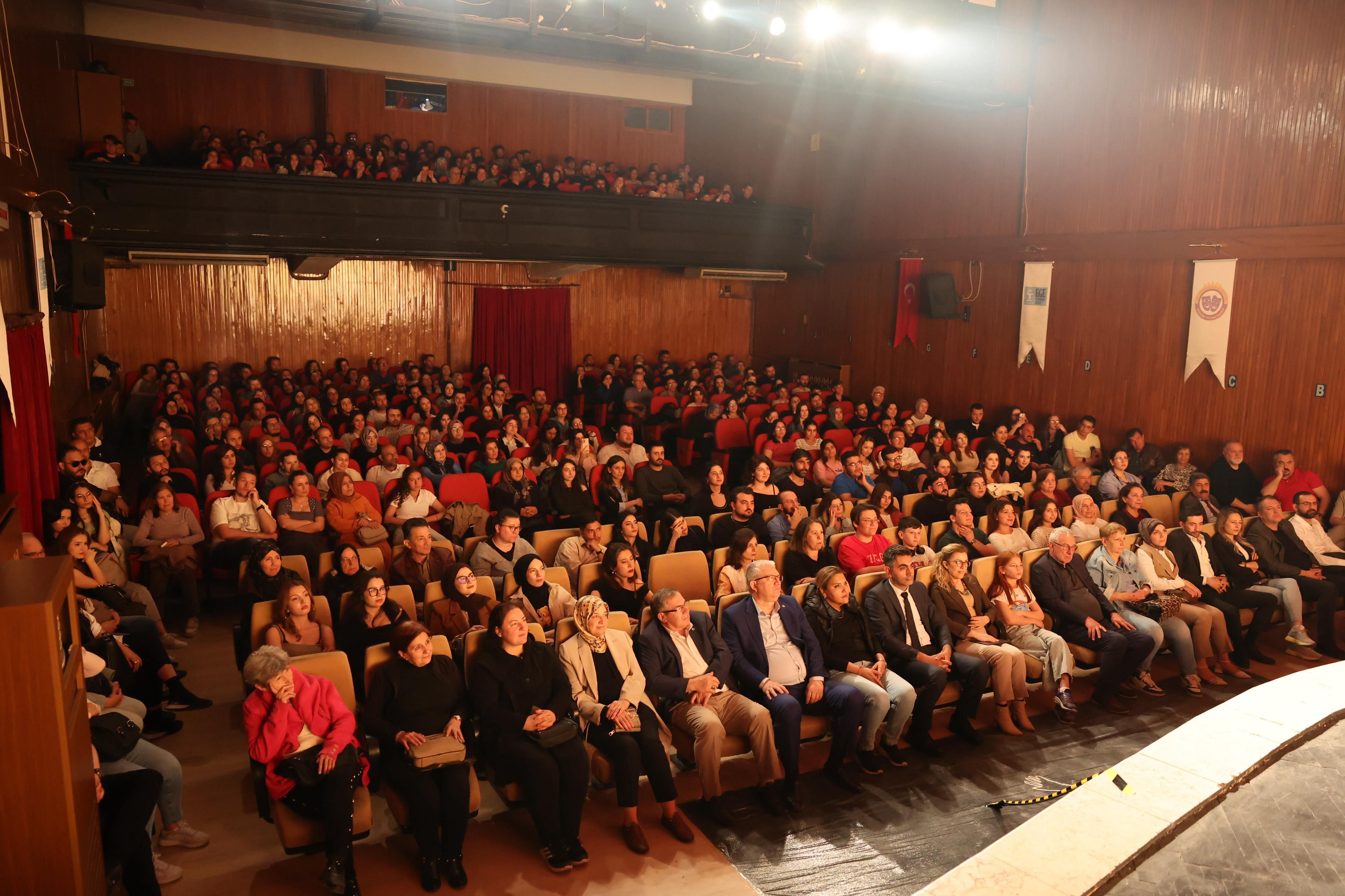 Kocatepe Tiyatro Festivali Basliyor 06 28042025103359 8 1024 768