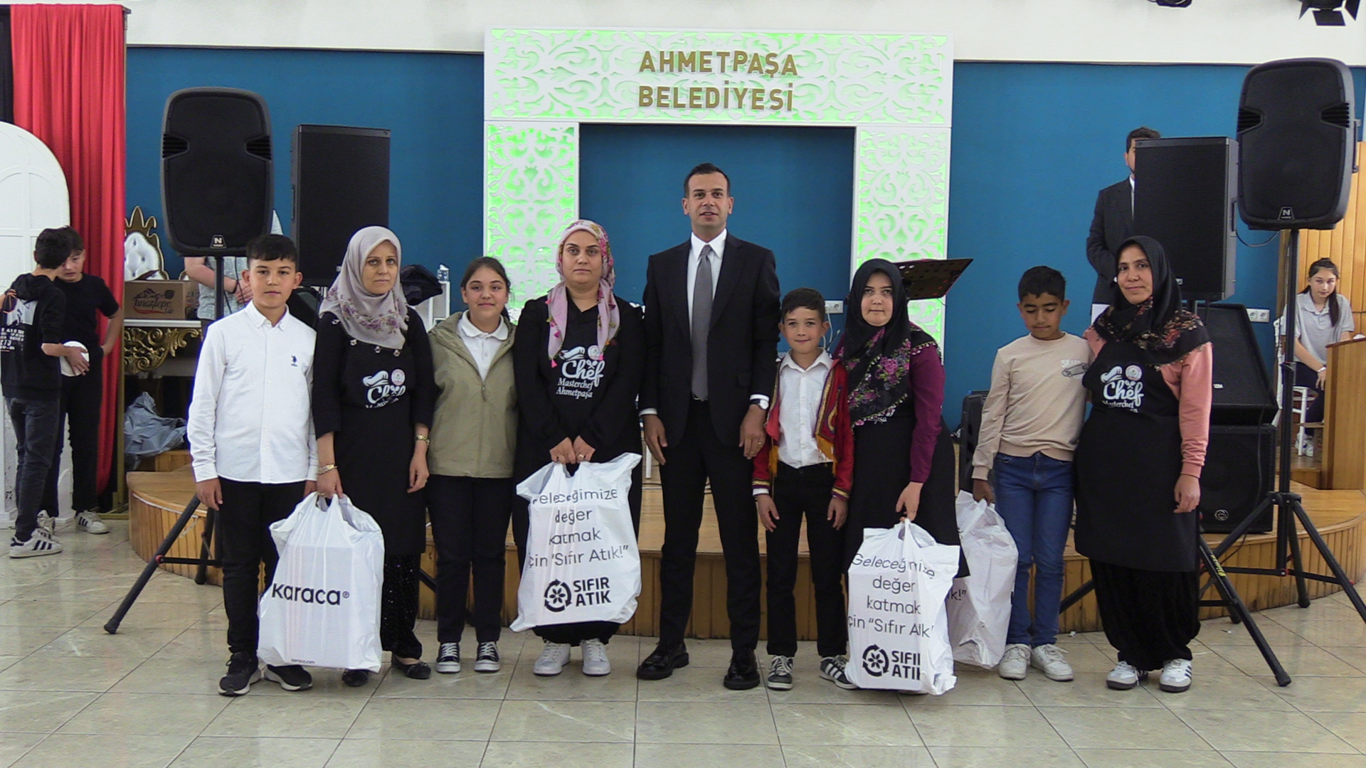 A A 20250526 38086802 38086799 A F Y O N K A R A H I S A R D A V E L I L E R A R A S I N D A Y E M E K Y A R I S M A S I D U Z E N L E N D I