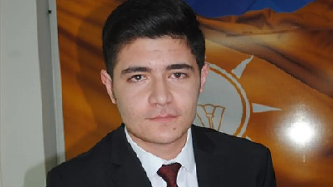 En Genc Aday Unluer Kocatepe G 9049C8.Jpg