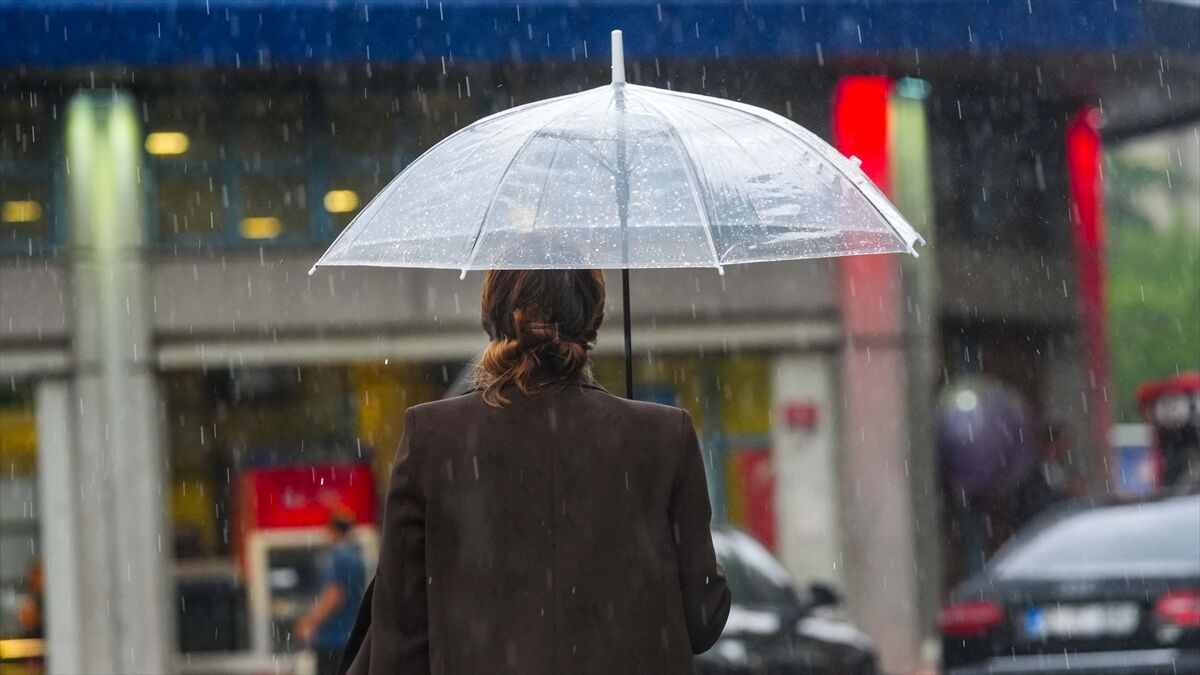 Meteoroloji Afyonkarahisar, Kütahya, Uşak ve Denizli İçin Alarm Verdi: "Kuvvetli Sağanak Geliyor, Hayat Durma Noktasına