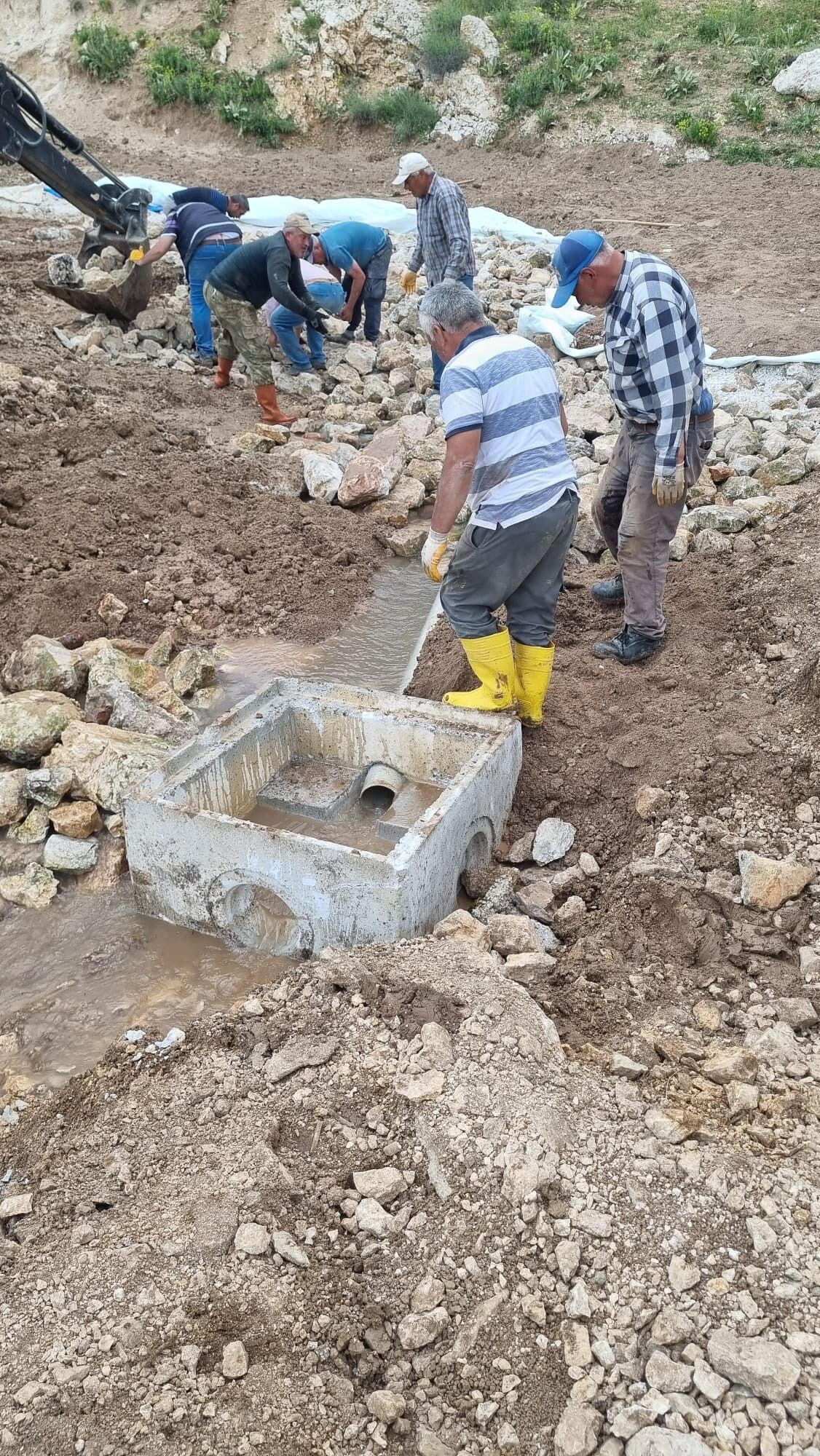 A W725693 03