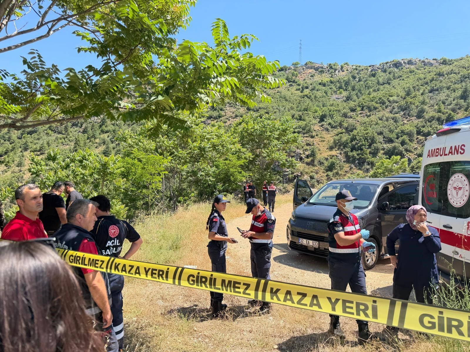 Isparta'da 2 Genç Aracın İçinde Ölü Bulundu: Gençlerden Biri Afyonlu...