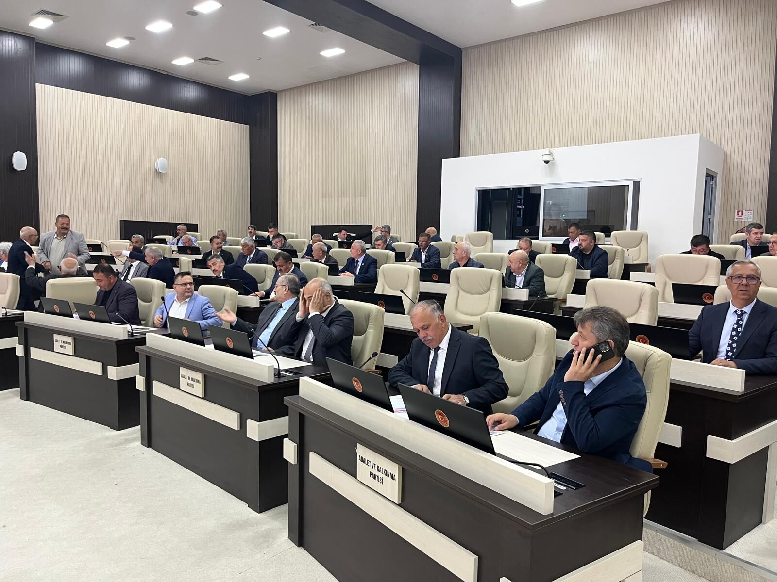 Afyon'da Bu Köy ve Beldeler Yaşadı: Anıtkaya, Bozhüyük, Nuh, Kılınçaslan ve Ahmetpaşa... Meclisten Önemli Karar!