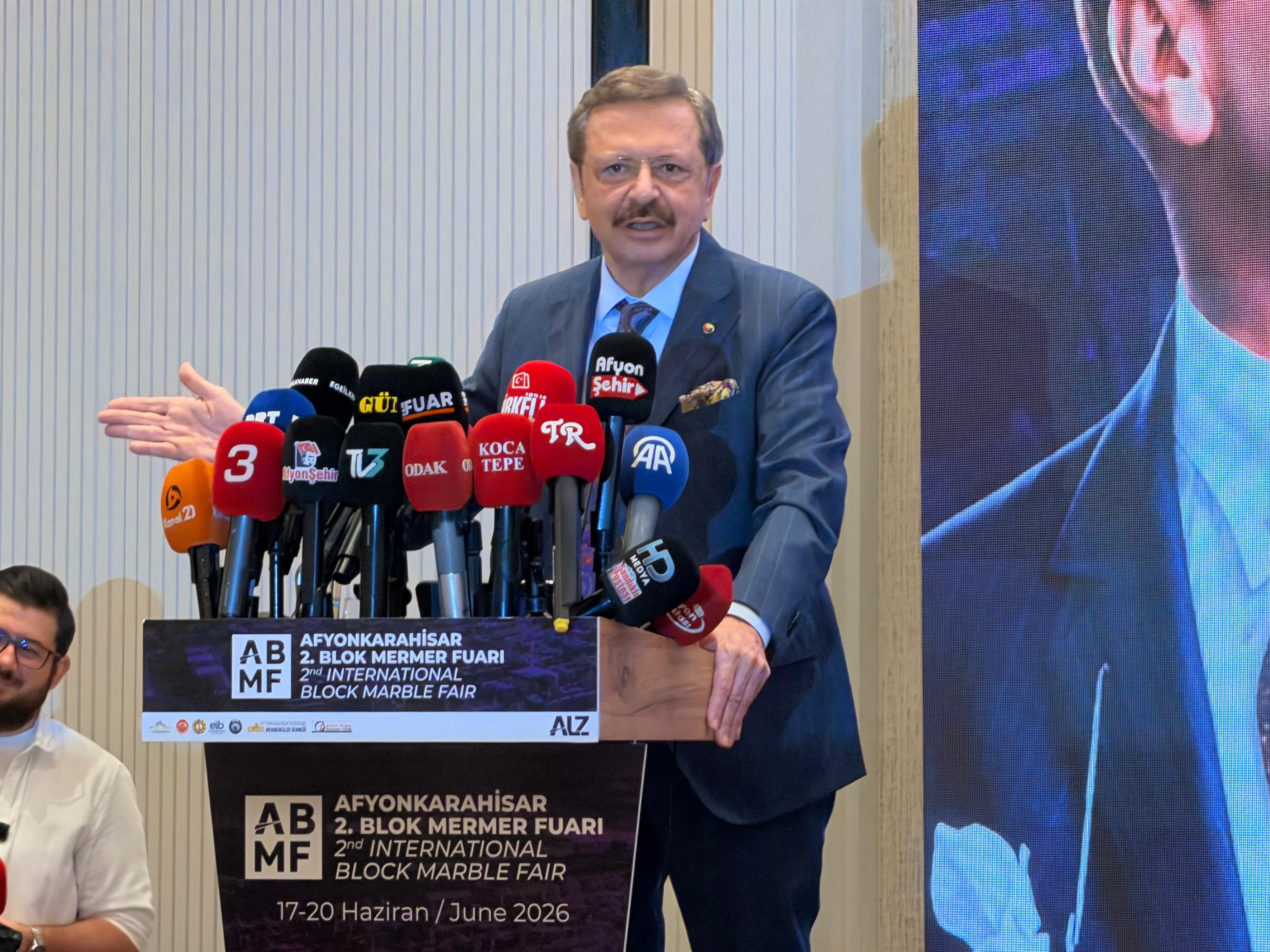 Afyon’da pastırma esprisi salonu güldürdü: Hisarcıklıoğlu sözü Kayseri’ye getirdi