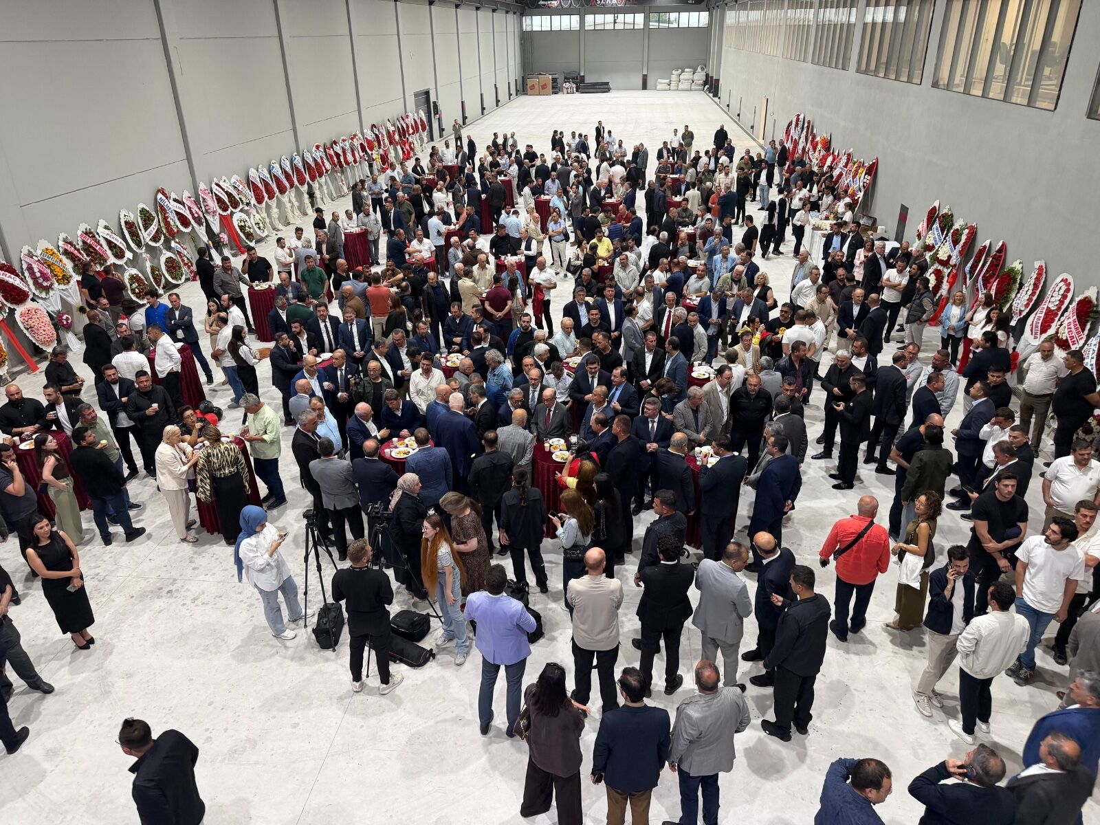 Afyon’a yeni fabrika açılıyor: Açılışa yüzlerce kişi katıldı