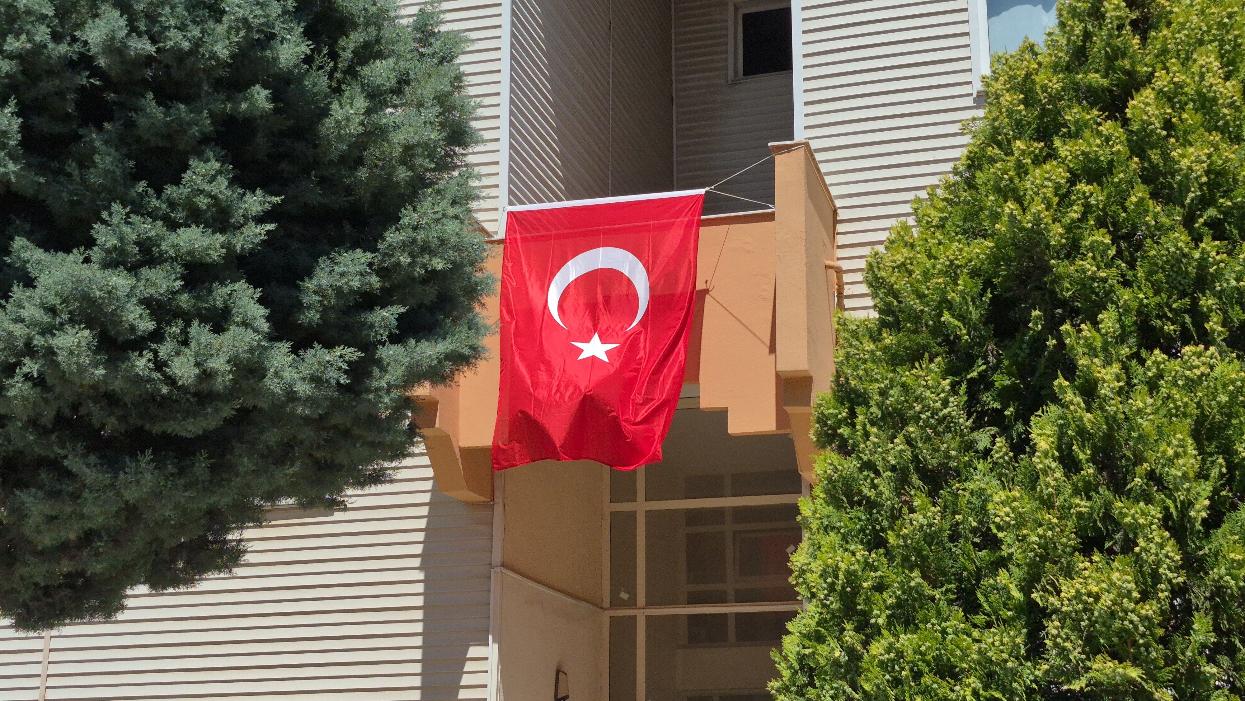 Eskişehir'de korkunç saldırı: Jandarmaya ateş açtı, şehit ve yaralılar var