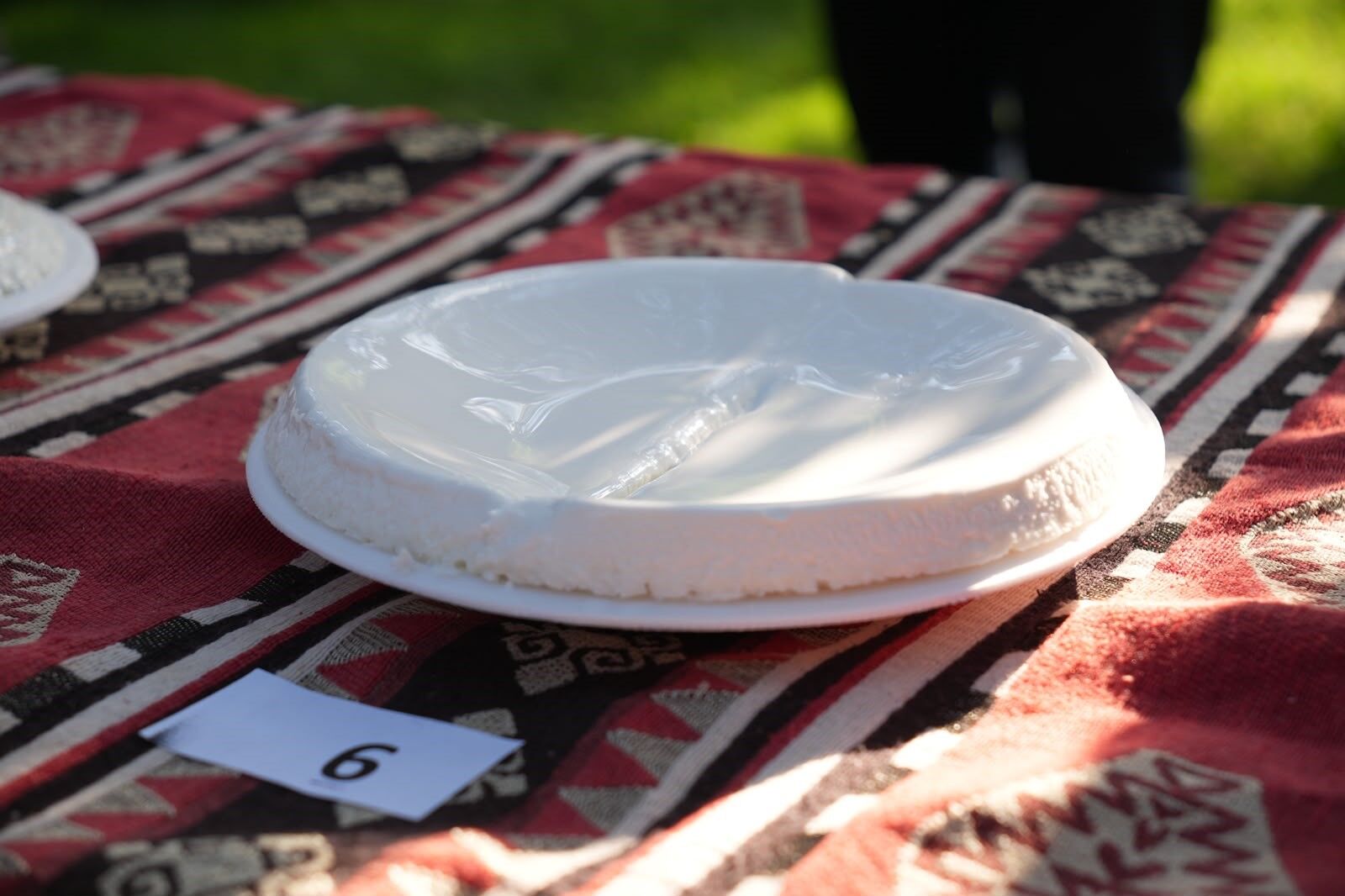 Afyon'da bir paket kaymağa 55 bin TL verdi, Kaymak Ağası oldu