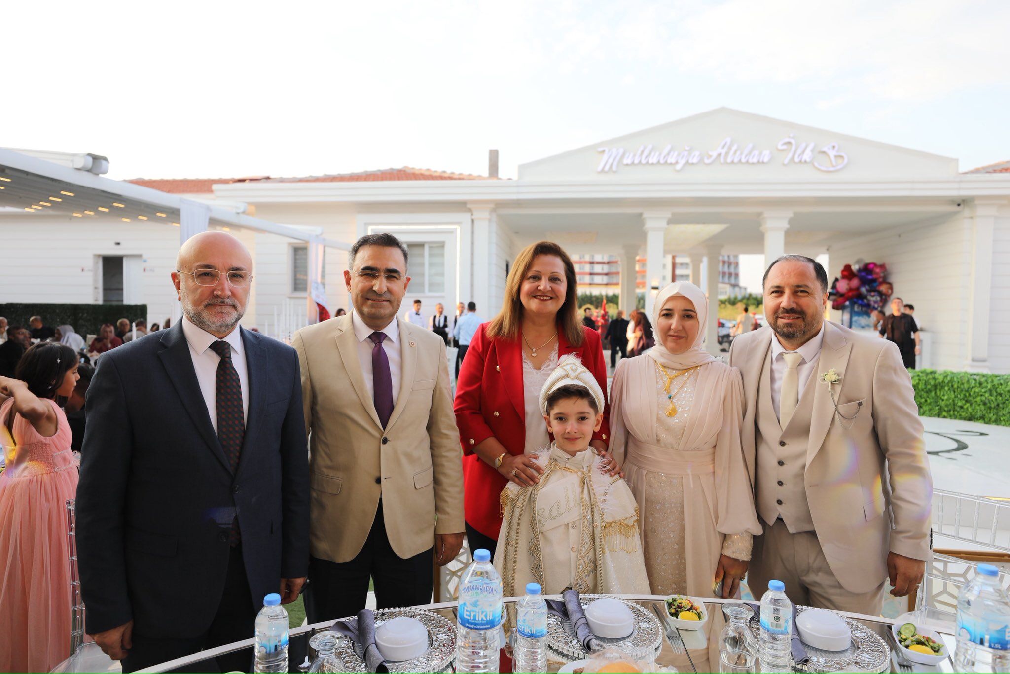 Başkan Köksal Emir Kaan Tayyip’in Sünnet Düğününde Yalnız Bırakmadı