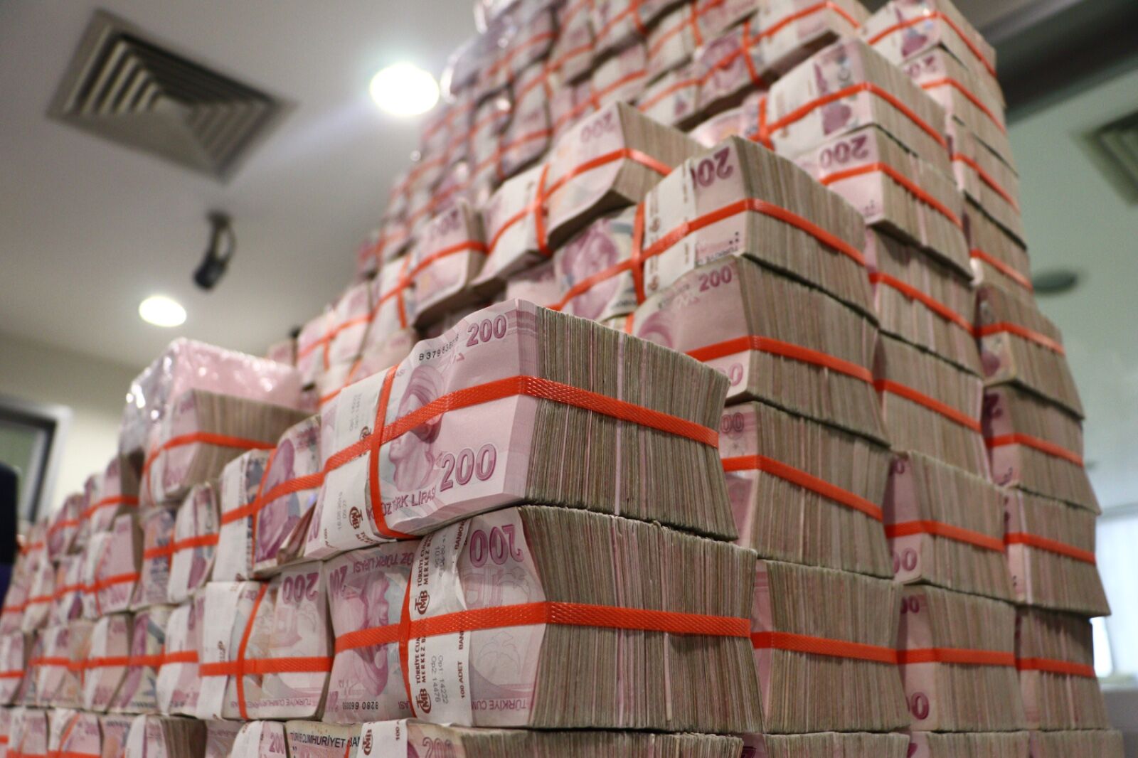 Afyon halkının bankalarda ne kadar parası ve altını var? Belli oldu: Rakam 125 milyar TL’yi aştı