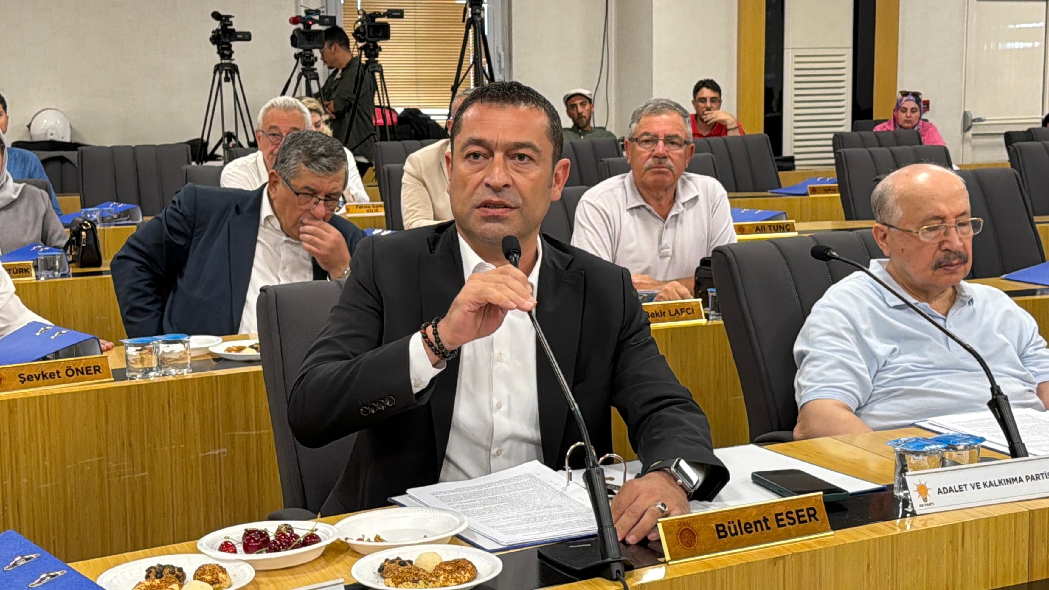 AK Partili Bülent Eser’den CHP’nin Boykotuna Tepki: "Vatandaşımıza Yapmak İstediğimiz Hizmetleri Protesto Ettiler"