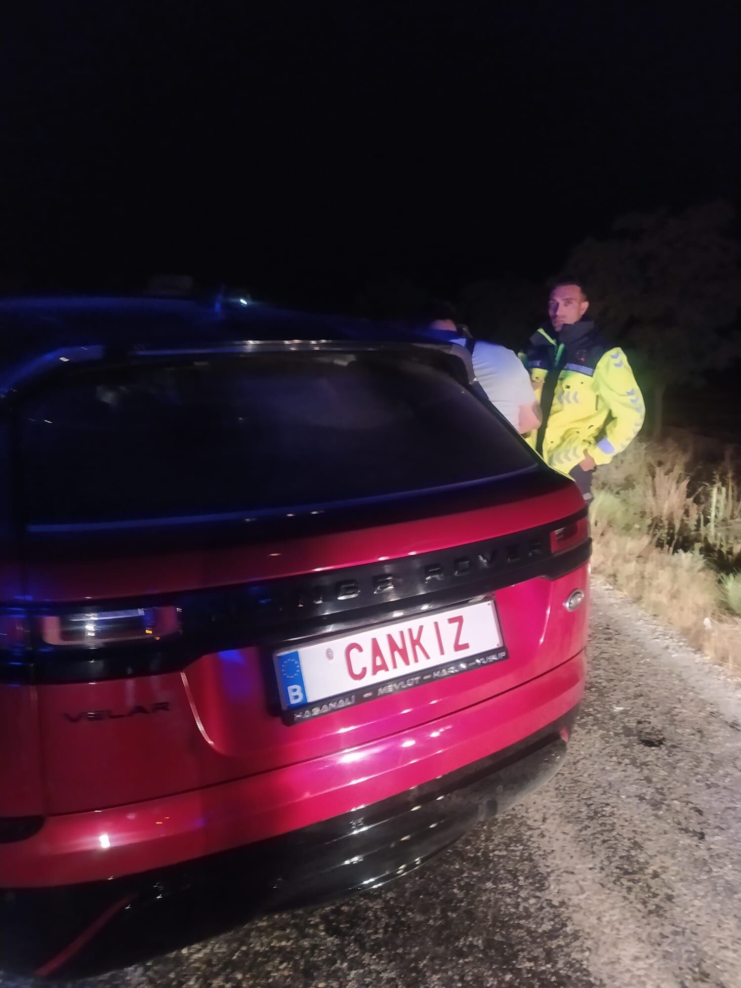 Afyon Çay’da iki otomobil çarpıştı: Çok sayıda ölü ve yaralı var! Kaza yapan aracın plakası dikkat çekti
