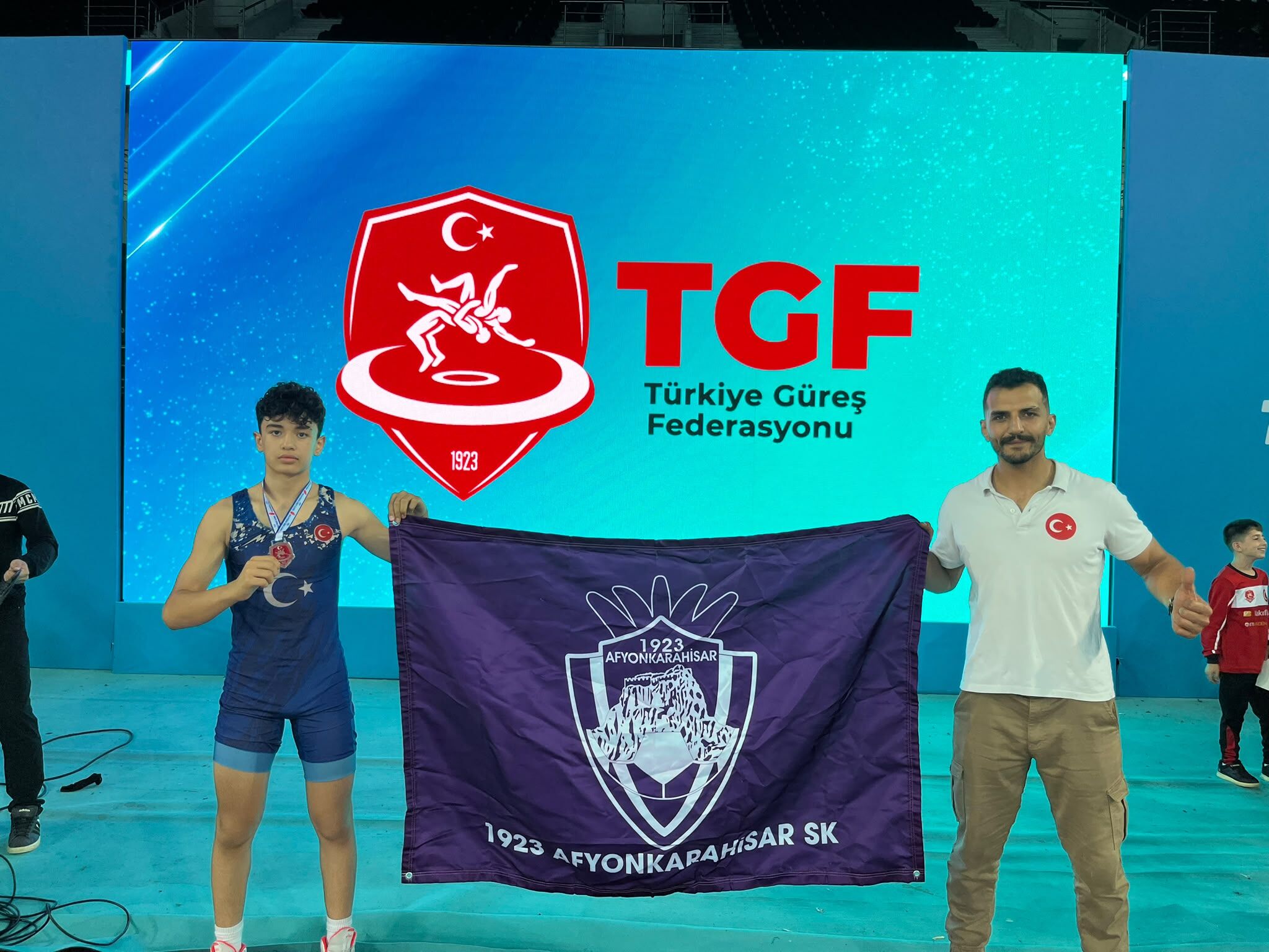 Afyonlu sporcu Ali Ömer Akkaya'dan Türkiye ikinciliği: 10 bin sporcu arasından!