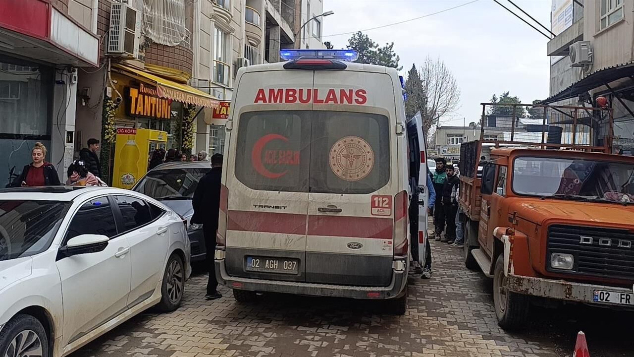 Dışarıdan yemek sipariş ettiler: 20 işçi hastanelik oldu