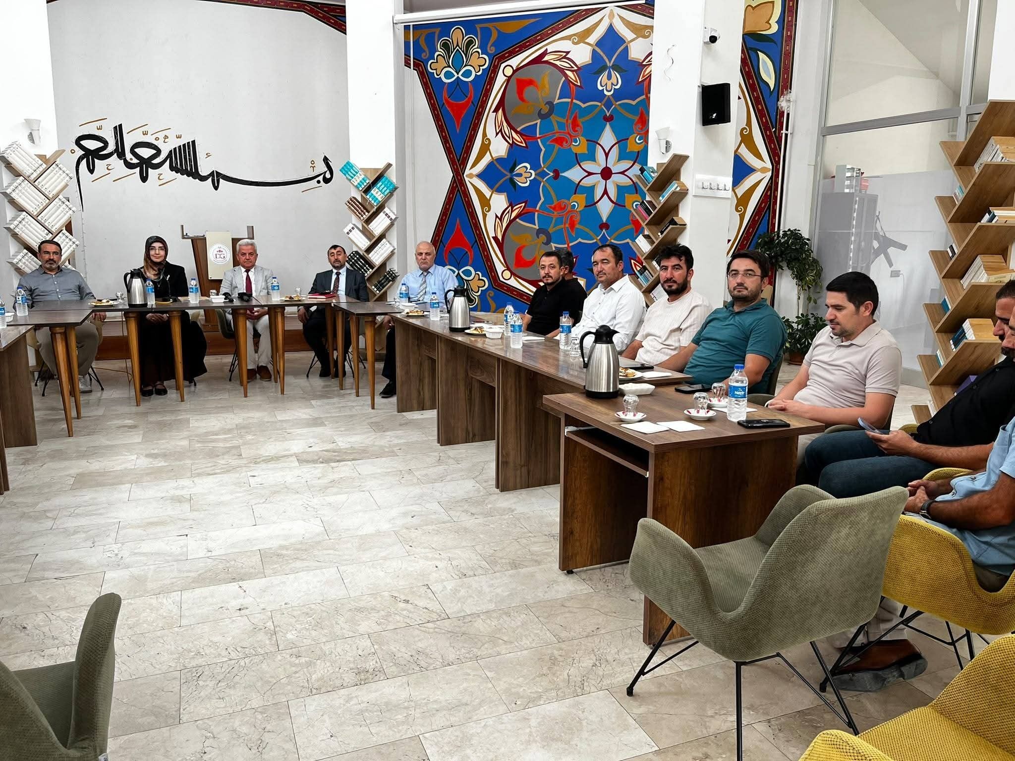 Afyon'da öğrenci yurtları manevi danışmanlık hizmetleri toplantısı yapıldı