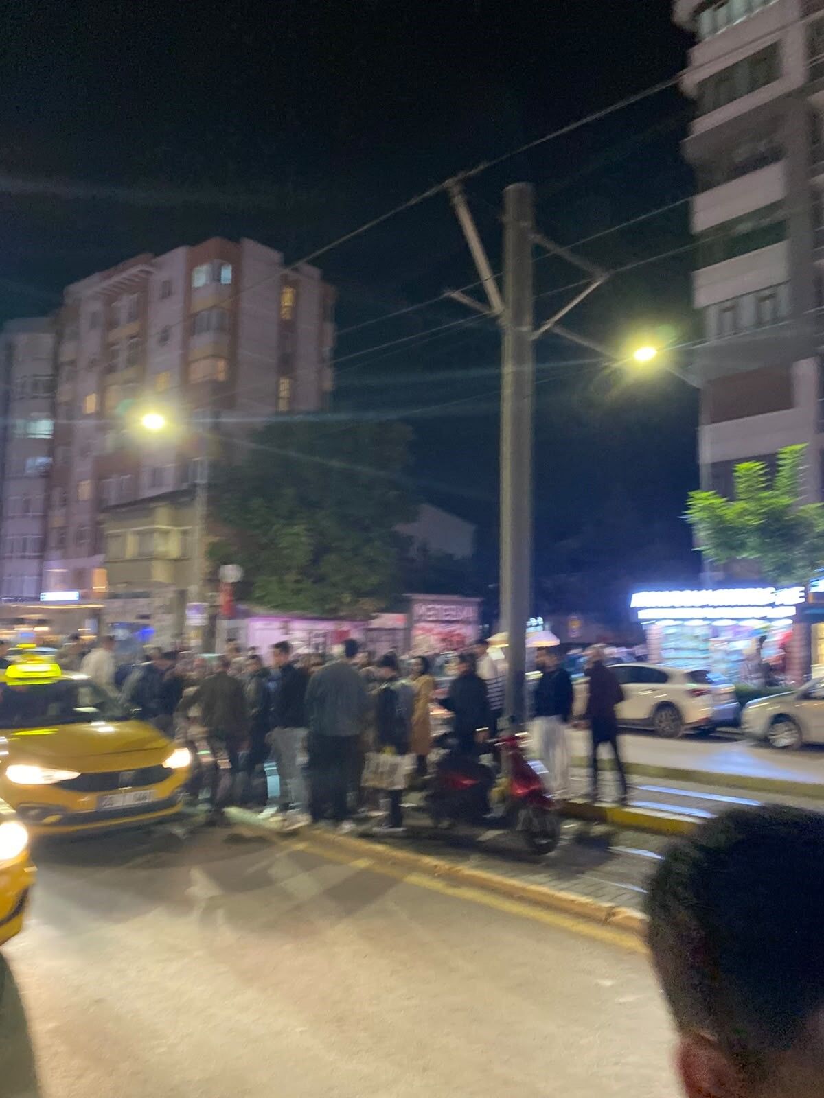 Eskişehir'de Motosiklet Yayaya Çarptı: Ağır Yaralı