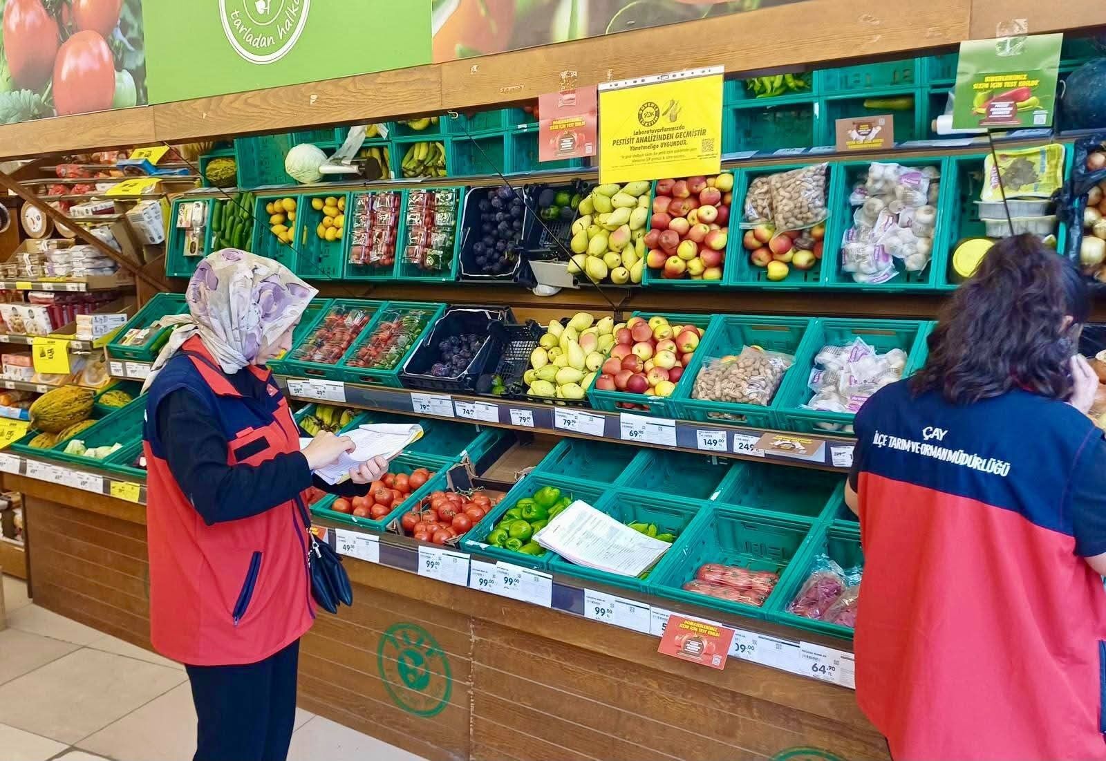 Afyon'da market fiyatları yerinde incelendi