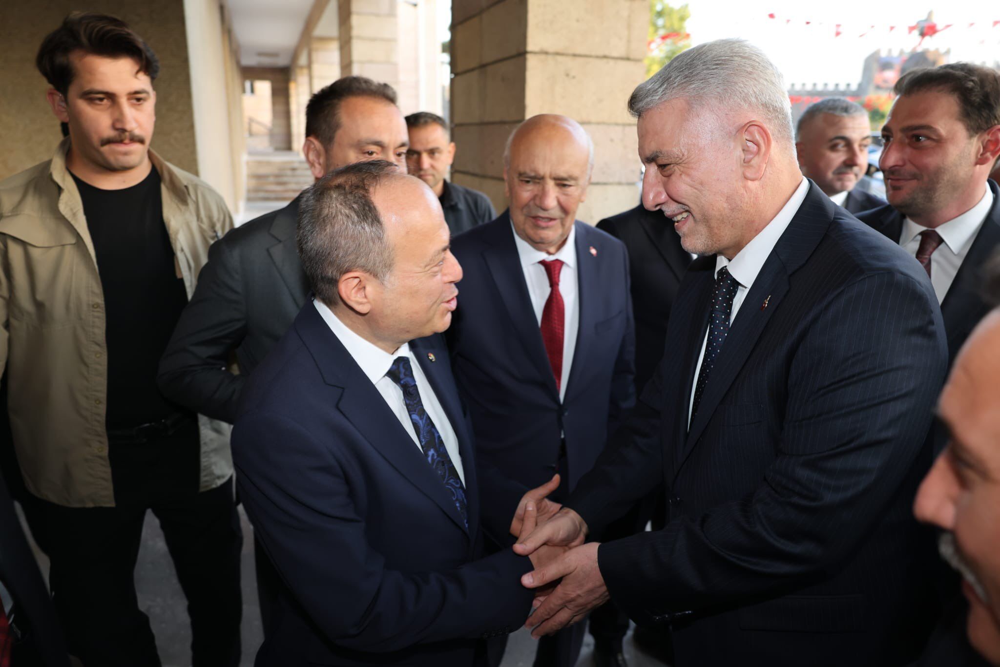 Afyon'un üç önemli ismi Kayseri'de Vali Gökmen Çiçek ile buluştu