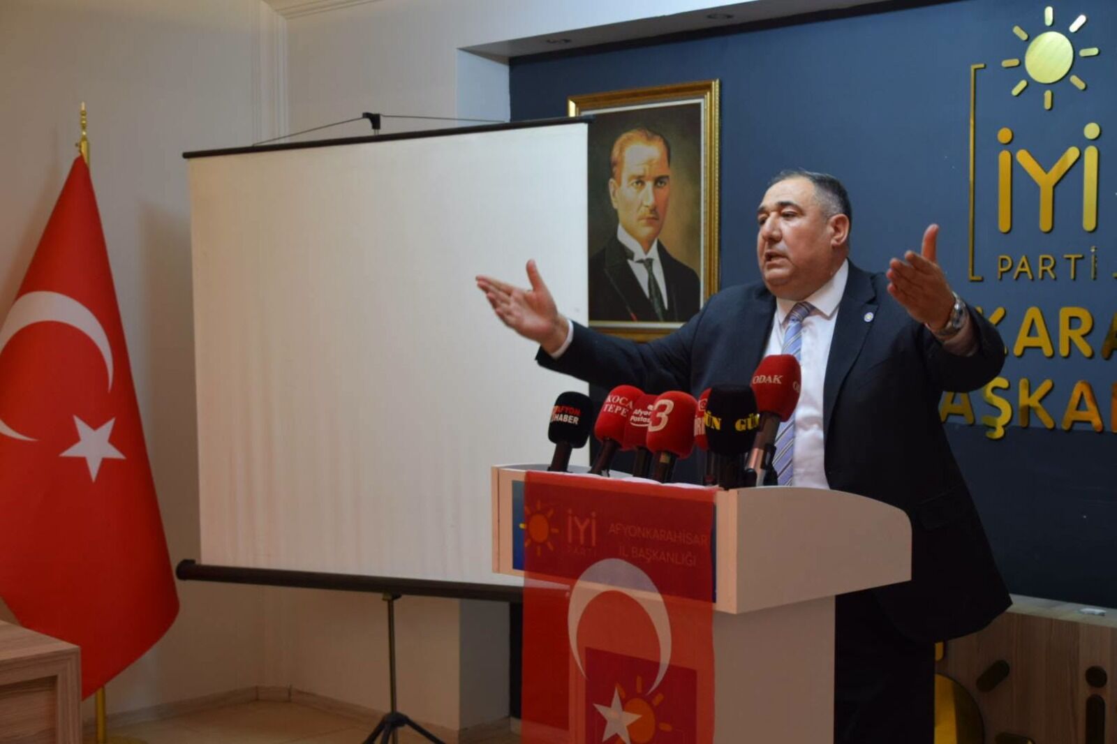 İYİ Partili Mısırlıoğlu’ndan köprü ve otoyol tepkisi: “Babalarının malını mı satıyorlar?”