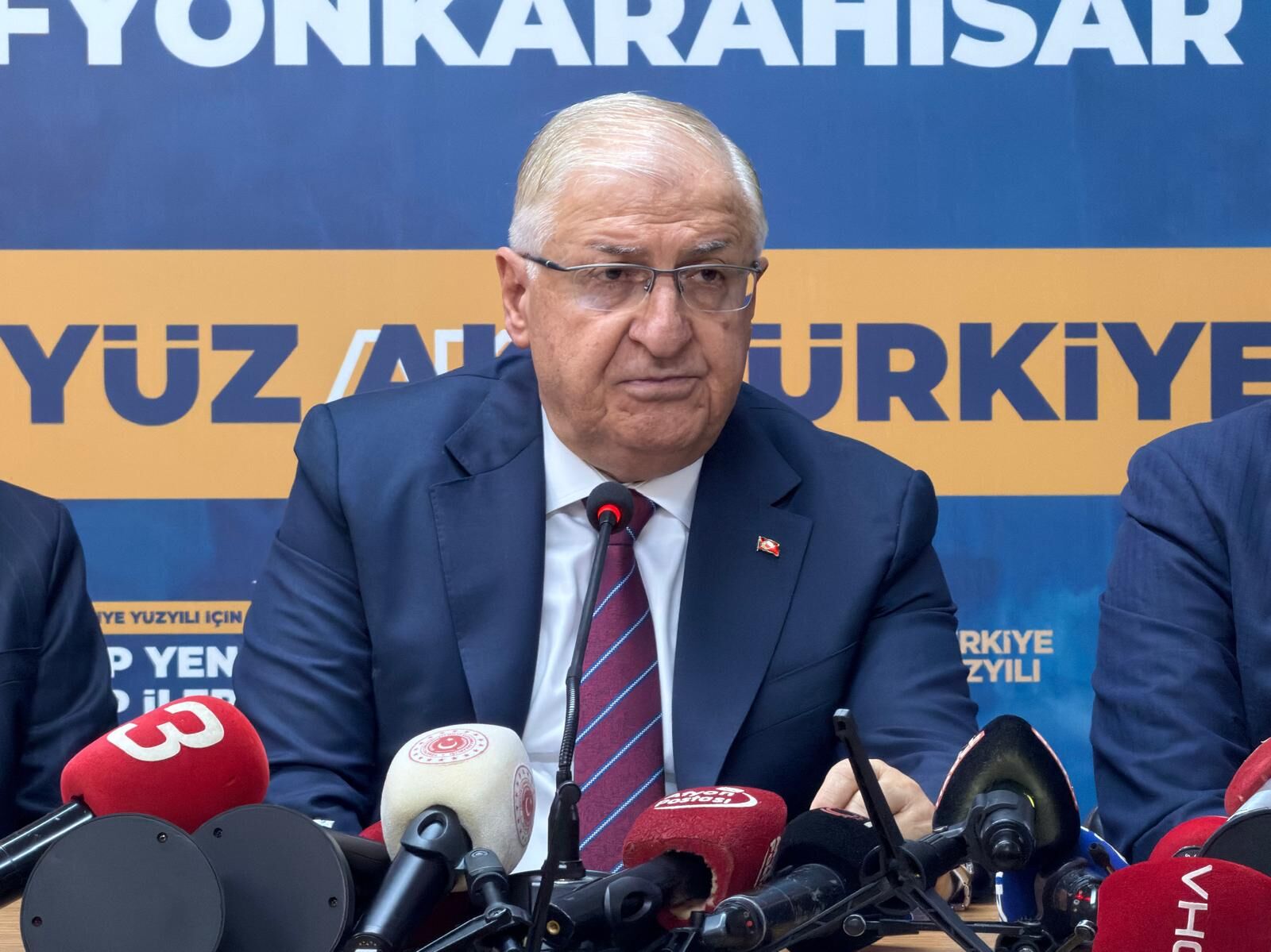 Milli Savunma Bakanı Güler Afyon'da: "Terörsüz Türkiye hedefi bin yıllık kardeşliğimizin güçlenmesini esas alıyor”