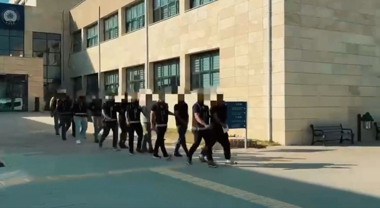 Afyon merkezli dolandırıcılık şebekesine şafak operasyonu: Tam 11 milyon dolandırmışlar!
