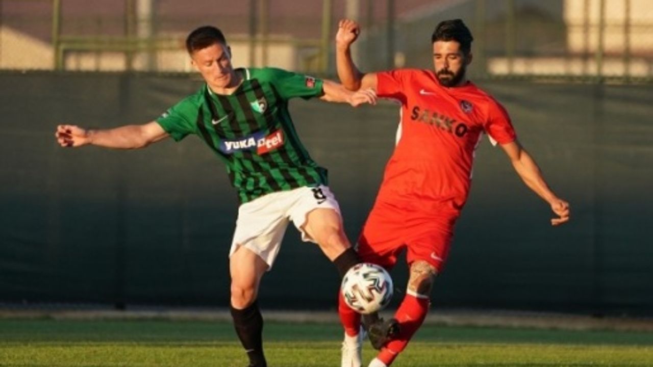Gaziantep FK, Denizlispor'u Afyon'da 3-2'lik skorla geçti