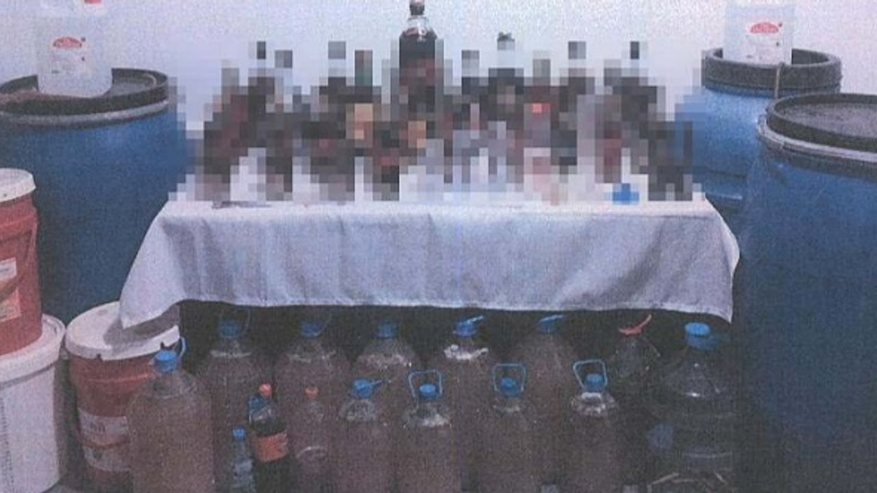 Afyon'da CHP'li başkan yardımcısının evine sahte alkol operasyonu!