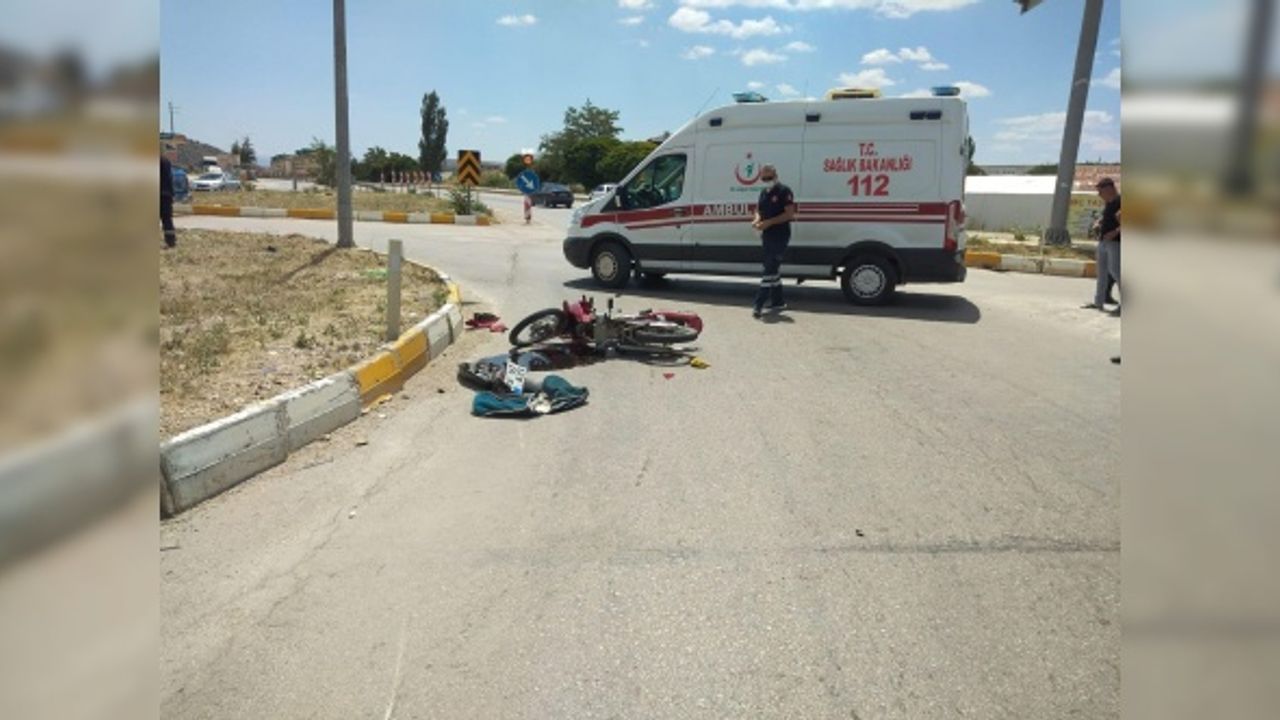Motosiklet sürücüsü yaşlı adam, karıştığı kazada ağır yaralandı!