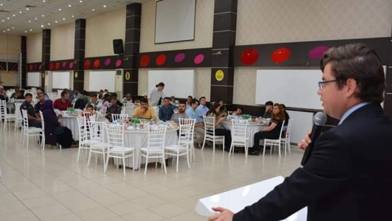 Afyon'da Şehit ve Gazi aileleri onuruna yemek programı düzenlendi