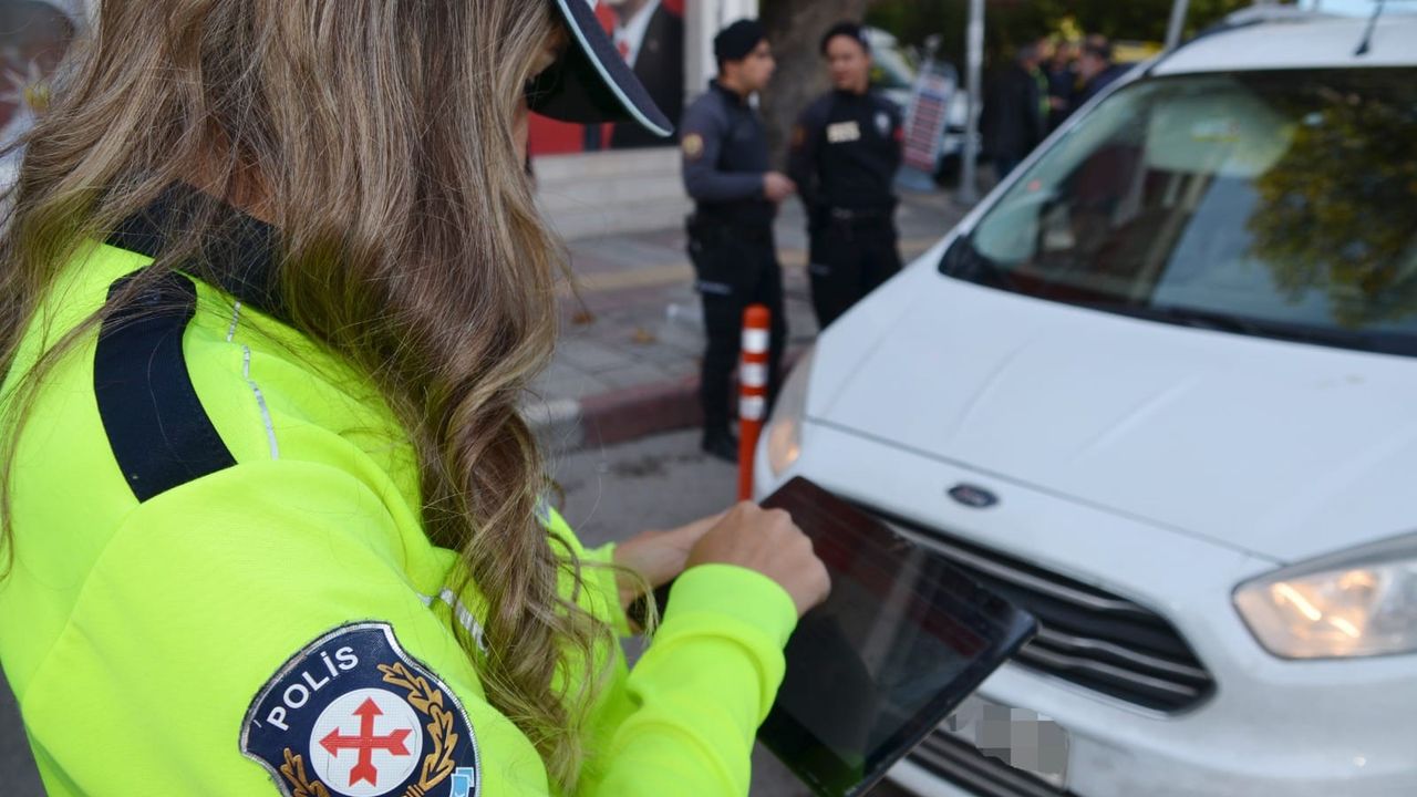 Afyon'da trafik denetimi: 108 sürücüye şok ceza