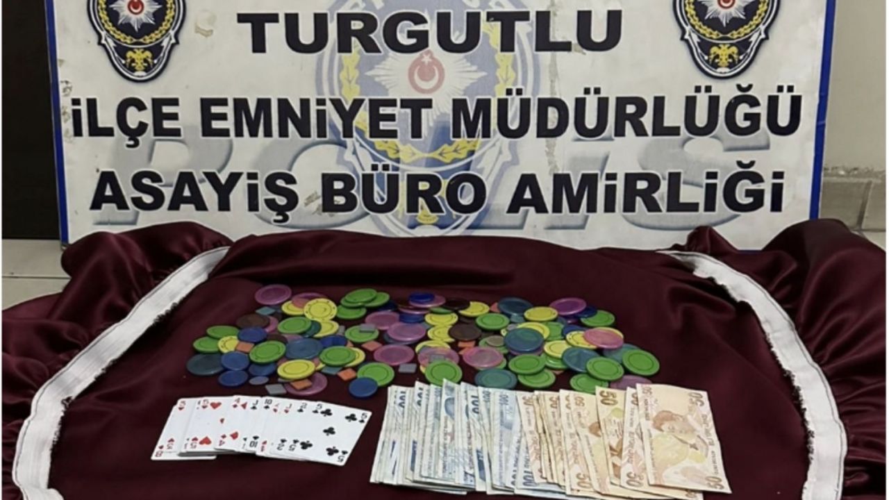 Turgutlu'da asayiş uygulamasında, aranan 10 kişi yakalandı