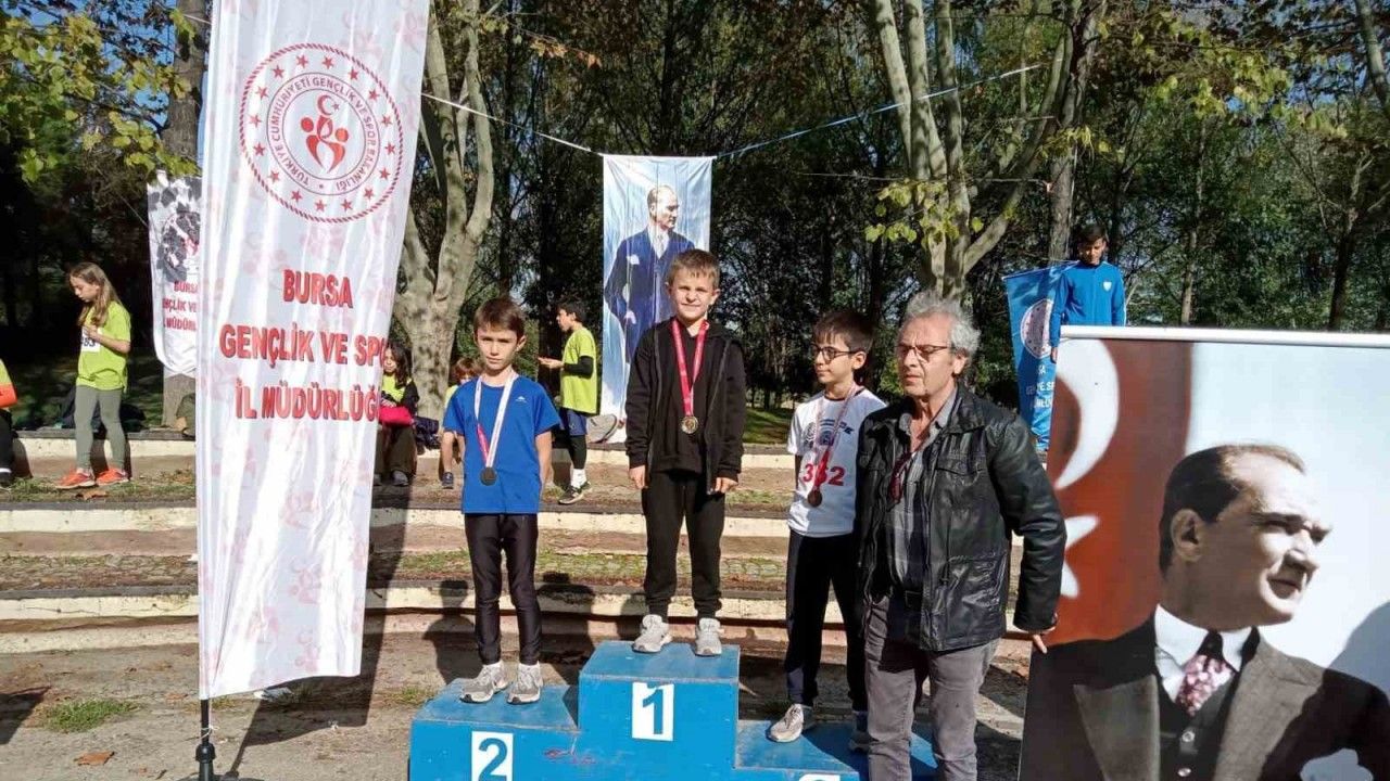 Eskişehirli sporcu Atatürk Koşusu’nda ikinci oldu