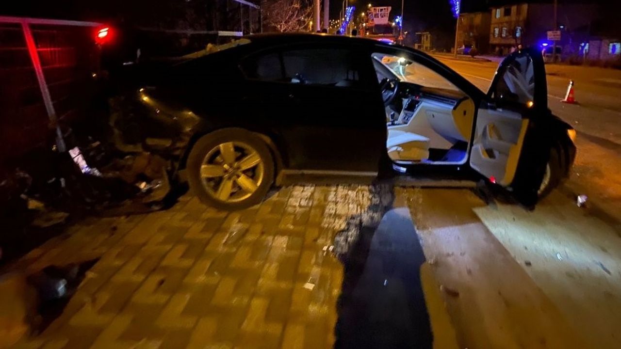 Bilecik Gölpazarı Belediye Başkanı'nın makam araçları aynı cadde 3 yılda iki kez kazaya karıştı