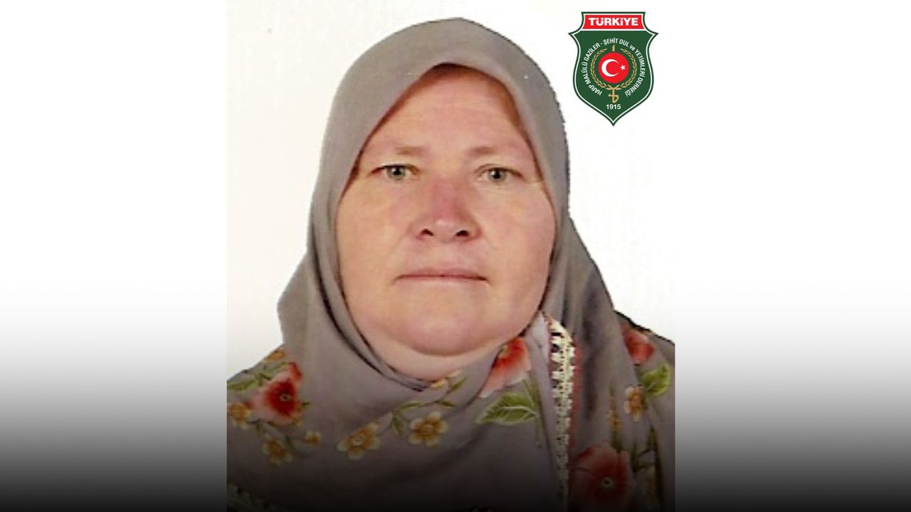 Afyonlu Şehit Ali Çakır'ın annesi vefat etti
