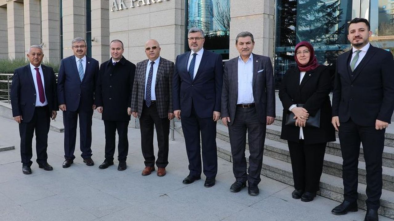 Afyon'dan 8 kişi AK Parti Genel Merkezi'nde: Bakın kimler var?