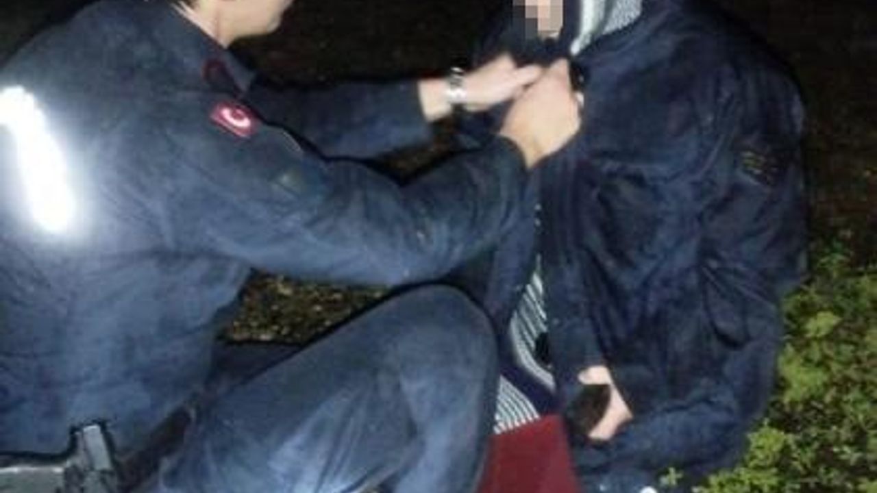 Mantar toplarken kaybolan vatandaşı jandarma ekipleri buldu