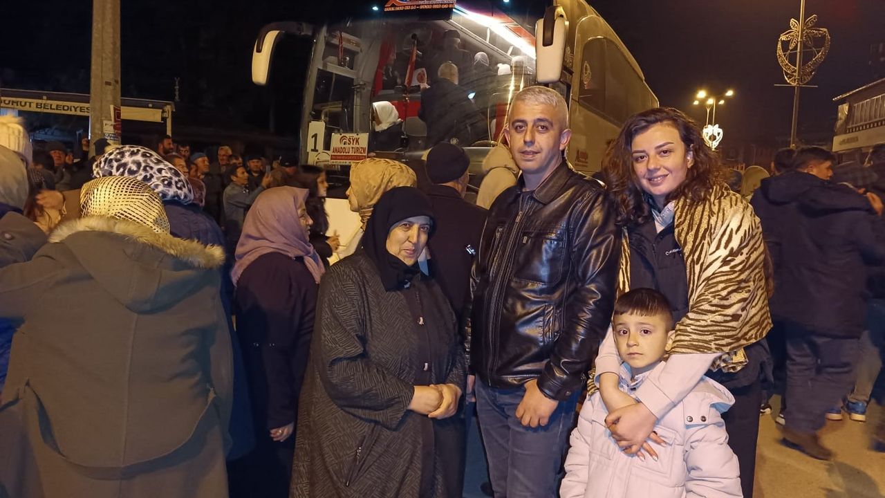 Afyon Şuhut'tan Kutsal Topraklara yolculuk: 90 kişi yola çıktı...