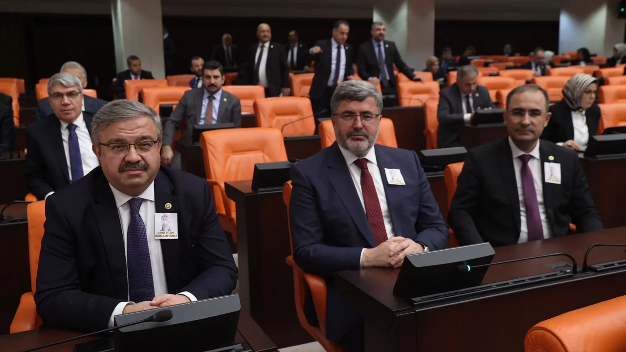 AK Partili Milletvekilleri Afyon'un o ilçesine müjdeyi duyurdular