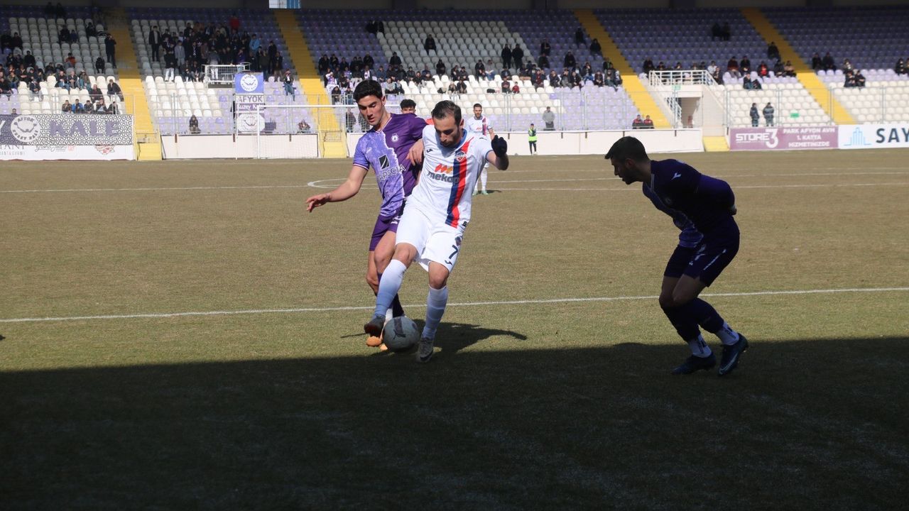 Afyonspor, Trabzon'a 3-0 mağlup oldu