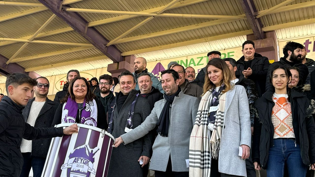 CHP'nin Belediye Başkan adayı Köksal: Afyonspor'u Süper Lig'e taşımak boynumun borcu olsun