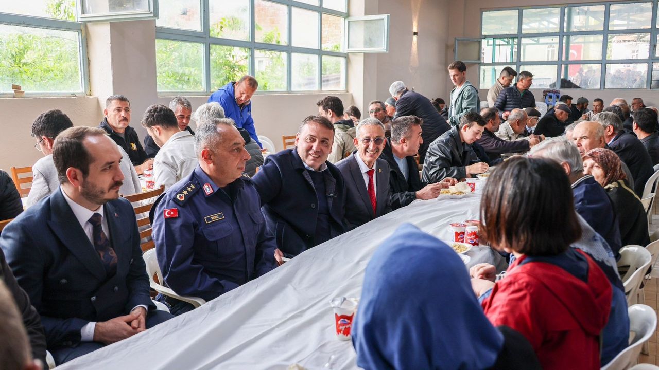 Bilecik Valisi Sözer, Kurum Müdürleriyle Hıdırellez Şenliğine Otobüsle Gitti