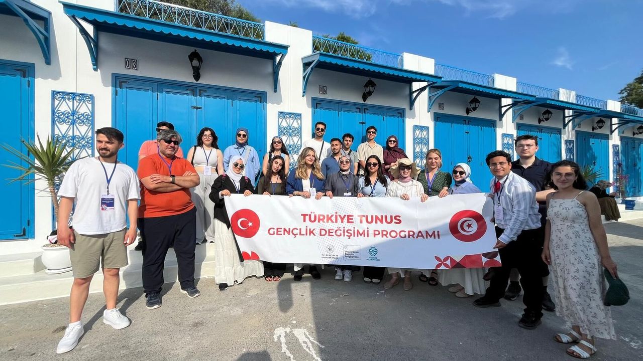 Afyon’dan 3 genç Türkiye-Tunus Gençlik Değişim Programı'na k