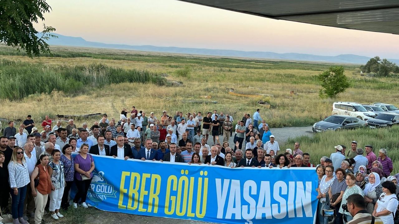 Türkiye’nin dört bir yanından 125 STK Eber Gölü için birleşti: Türkiye’de bir ilk
