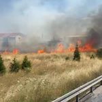 Afyon Emirdağ'da anız yangını: Yoğun duman trafiği aksattı!
