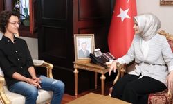 Vali Yiğitbaşı, LGS’de Türkiye birincisi olan gençle buluştu