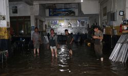 Afyon'da sağanak yağış: İş yerleri ve patates tarlaları sular altında kaldı!