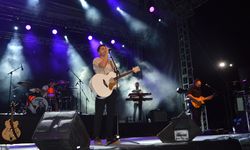 Afyon’da Gençlik Oyunları başladı: Can İğrek konser verdi