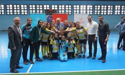 Afyon’da futsal müsabakaları bitti: 90 takım arasından en iyiler belli oldu