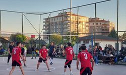 Dazkırı'da üçüncüsü düzenlenen voleybol turnuvası başladı
